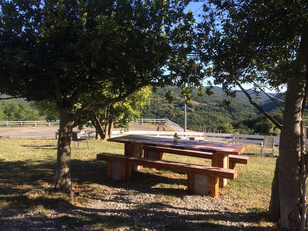 Agriturismo Dei Legi San Pietro Vara Buitenkant foto