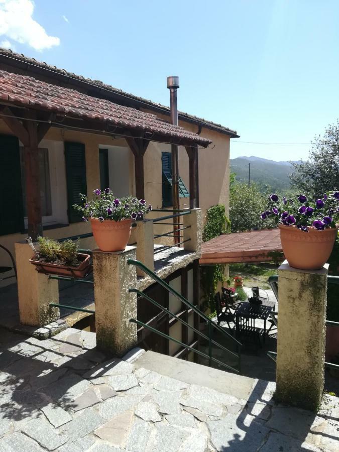Agriturismo Dei Legi San Pietro Vara Buitenkant foto